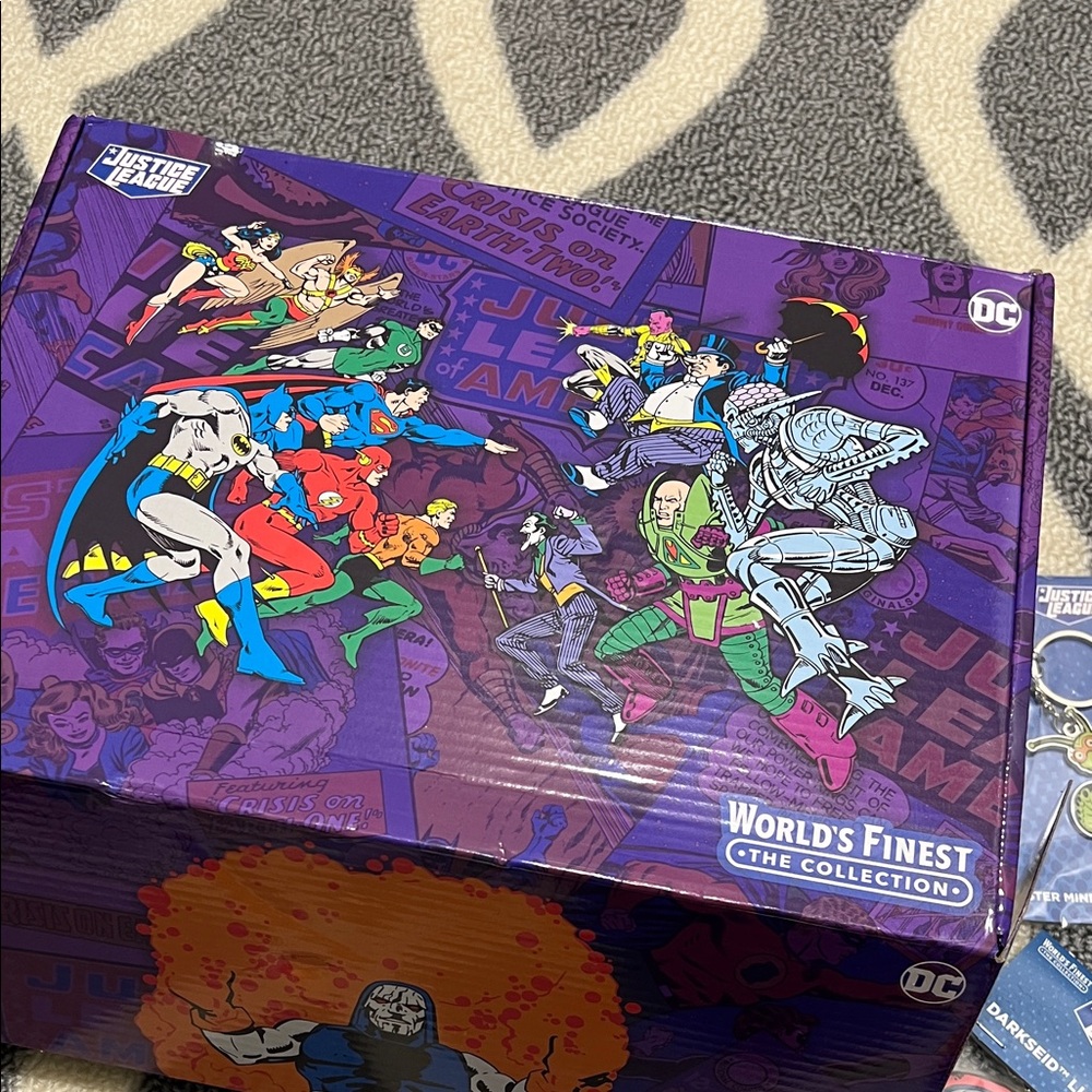 DC Comics Justice League Heroes Box - Purple